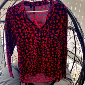 Blouse in the funnest pattern but professional and sleek.